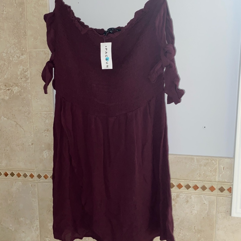 New Pacsun Flowly dress